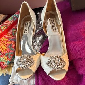 Badgley Mischka Ivory Jeweled Peep-Toe 3 inch Heel